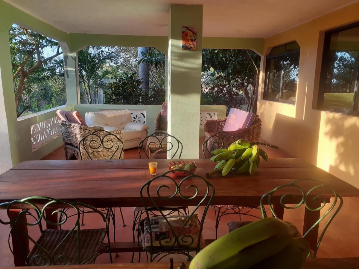 La Hacienda Guest House Las Galeras Exterior photo
